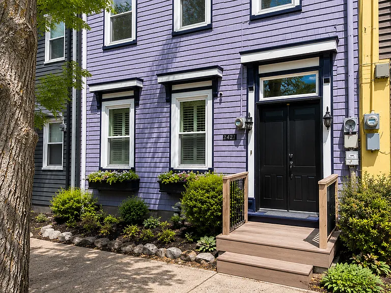2427 Agricola St — Photo 3