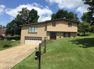 740 Woodlawn Dr, Houston, PA