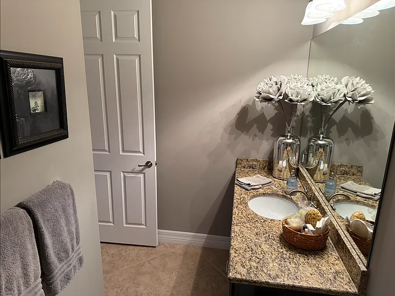 2683 Sunbury Dr — Photo 8