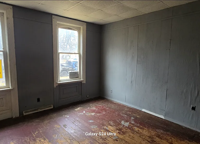 1618 W Kettelle St — Photo 3