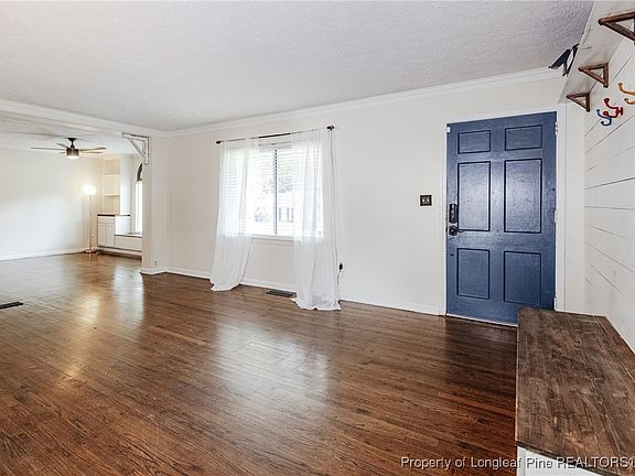 3rd image of 2706 Colgate Dr