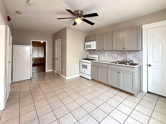 2nd image of 295 Fairmount St APT 3
