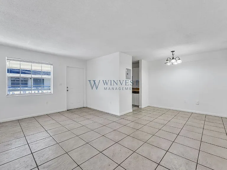 Presidential View Apartments — Photo 52
