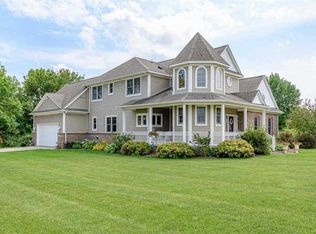 8420 Cranbrook Dr, Grand Blanc, MI 48439