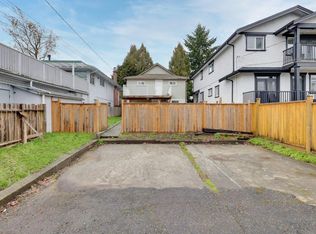 4168 Parker St, Burnaby, BC