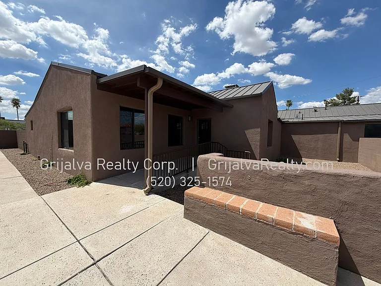 3861 3rd — Photo 37
