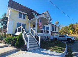 1121 Weldon Rd, Oak Ridge, NJ 07438