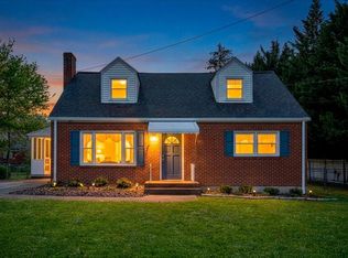 3717 Thompsons Ln, Roanoke, VA 24018