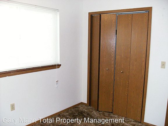 4th image of 825 W 4th Ave 02-unit 3547781