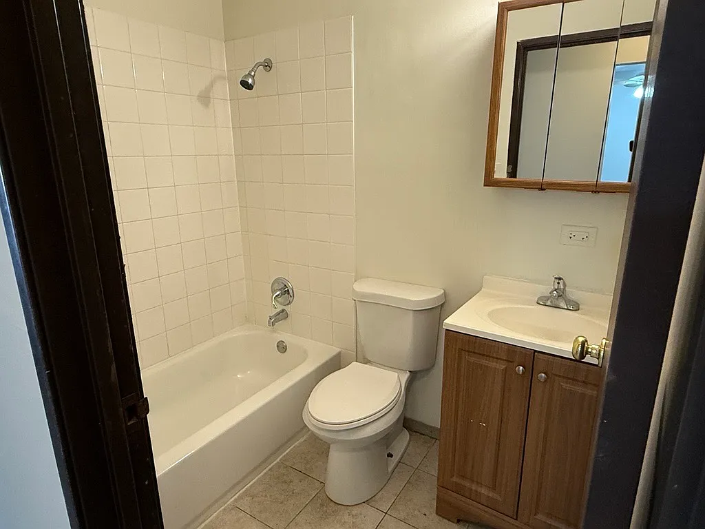 1 bed, $1,400 — Photo 3