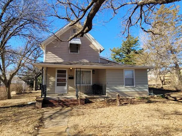 808 N Colorado St, Ellsworth, KS 67439
