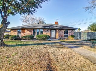 2321 Yorkshire St, Denton, TX 76209