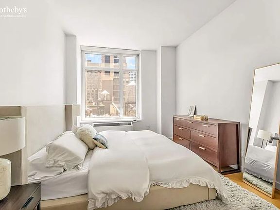 5th image of 325 5th Ave APT 19G