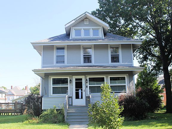 3rd image of 227 W Orleans St