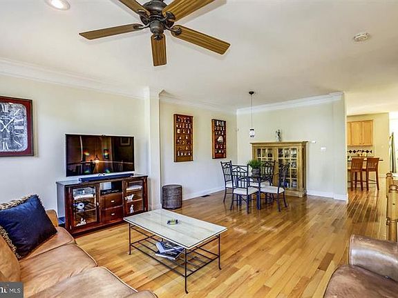 4th image of 6881 Rolling Creek Way