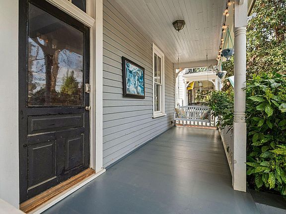 2nd image of 218 Pace St