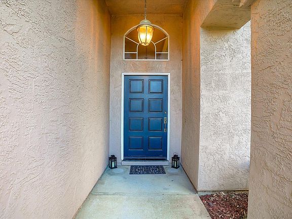 5th image of 16940 Marbella Ct