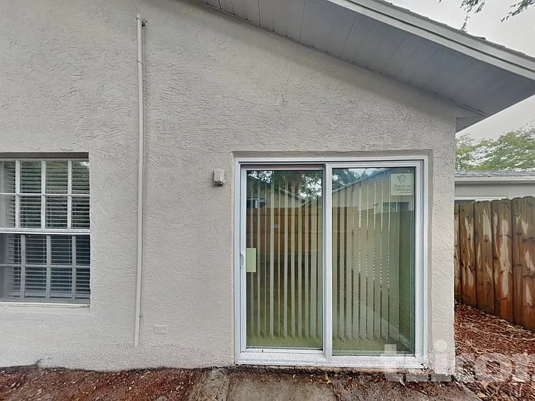 682 Channing Dr — Photo 16