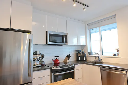 289 E 6th Ave #3XX Photo 1