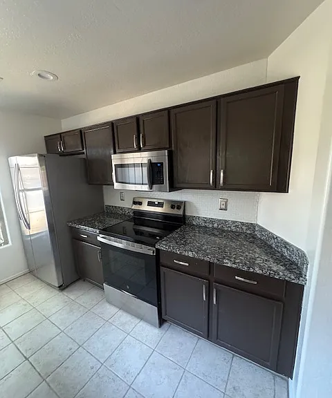 4420 E High Point Dr — Photo 7