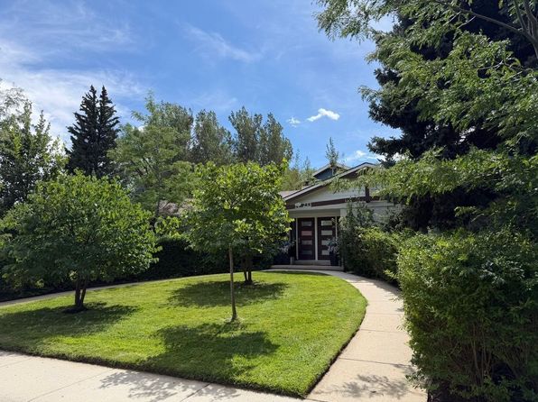 233 W 14th St