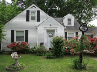 504 East St, Carmi, IL 62821