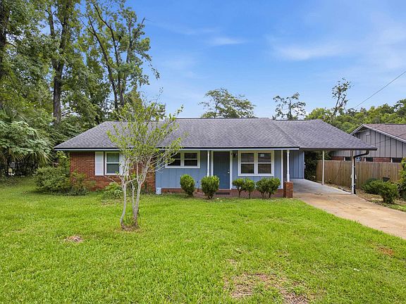 3rd image of 2301 Lois Ln