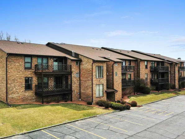 340 W Saint Joseph St APT 8, Green Bay, WI 54301