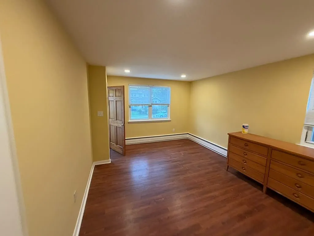 2 bed, 1320 sqft, $1,900 — Photo 3