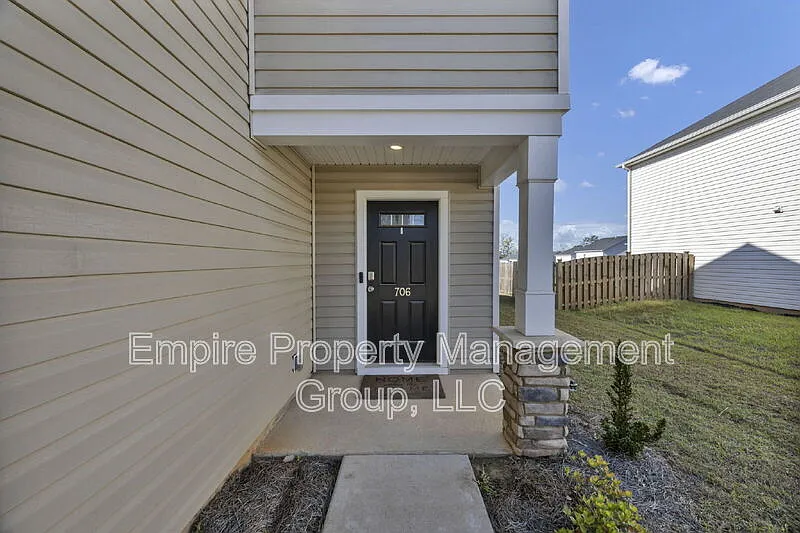 Building Photo - 706 Common Widgeon Way