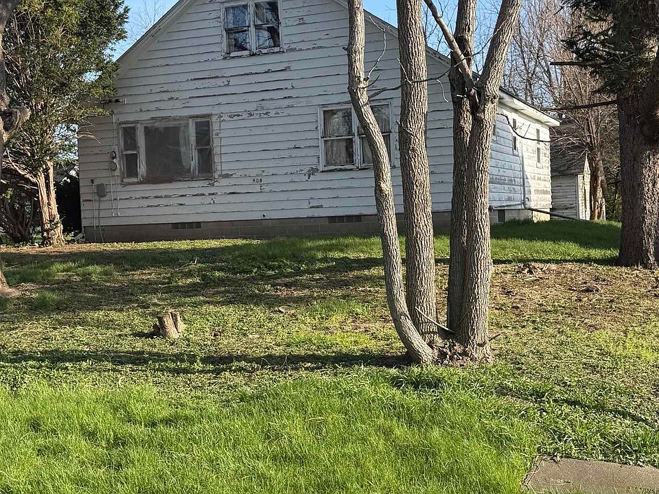 1st image of 908 Sherman St