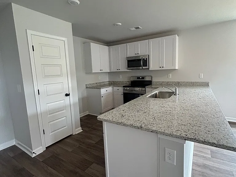 321 Sweet Vernal St — Photo 3