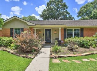 6207 Locke Ln, Houston, TX 77057
