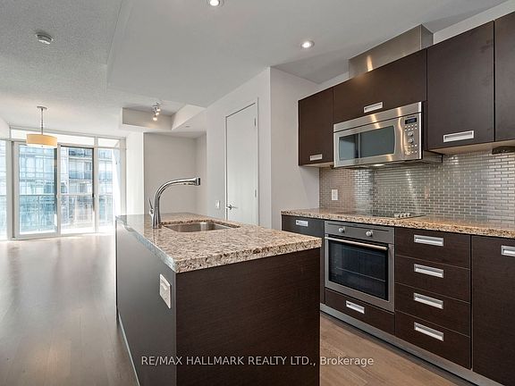 4th image of 90 Park Lawn Rd #2302