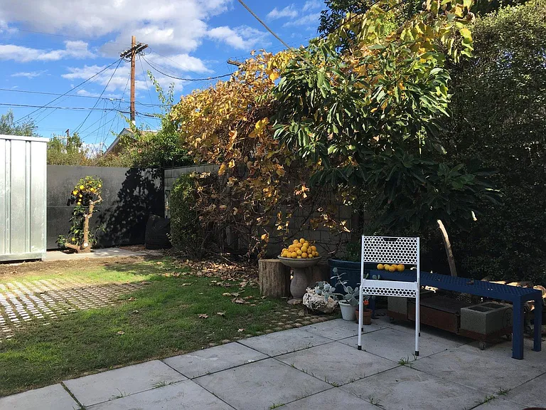 4967 Fir St — Photo 10