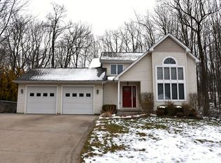 355 Jefferson St, Meadville, PA 16335