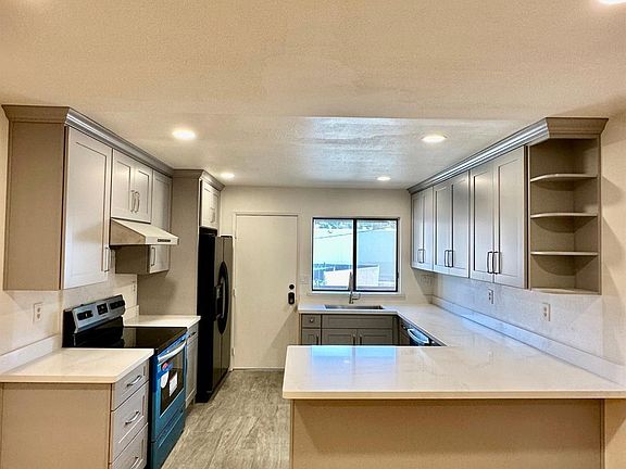 2nd image of 972 Joaquin Ave