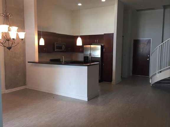 2nd image of 300 S Australian Ave Unit 128