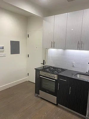 Rented by Lodger Corp | media 34