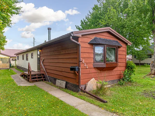 1211 E Camp St, Ely, MN 55731