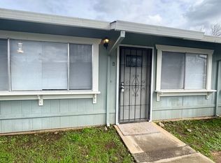 2755 Ricky Ln #B, Redding, CA 96002
