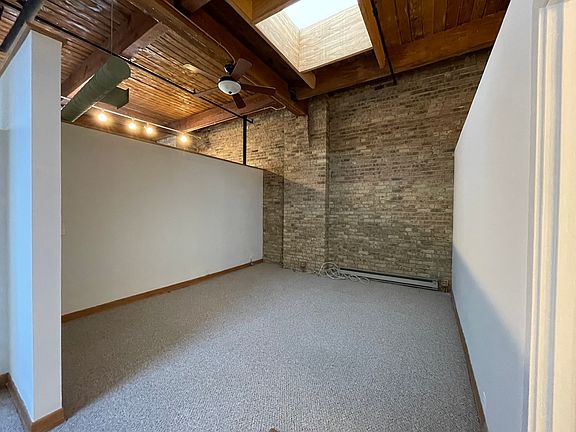 5th image of 540 N Lake Shore Dr APT 707