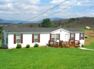 167 Hilltop Rd, Pearisburg, VA 24134