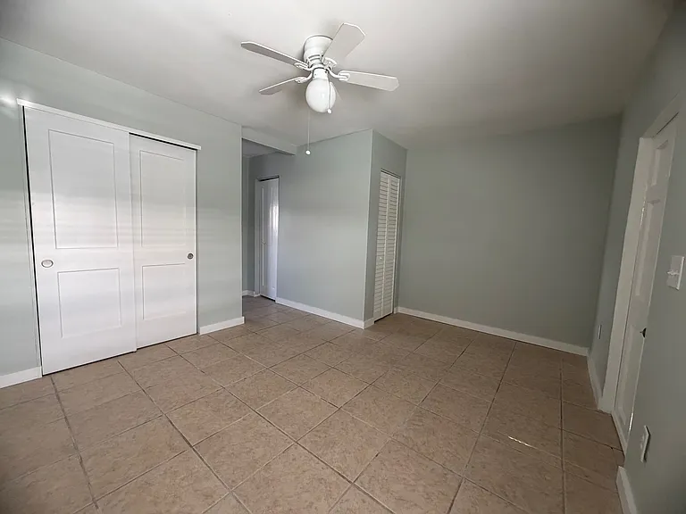 148 Cleveland Dr #3 — Photo 3