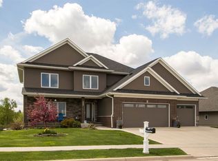 935 Tipperary Rd, Iowa City, IA 52246