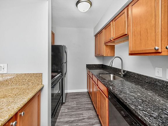 4th image of 3336 Jefferson Ave APT 35