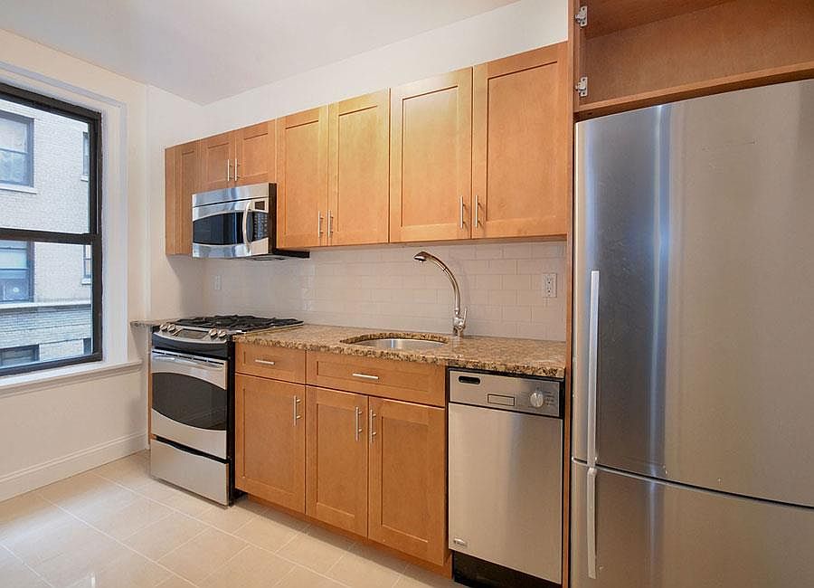2nd image of 779 Riverside Dr APT B20