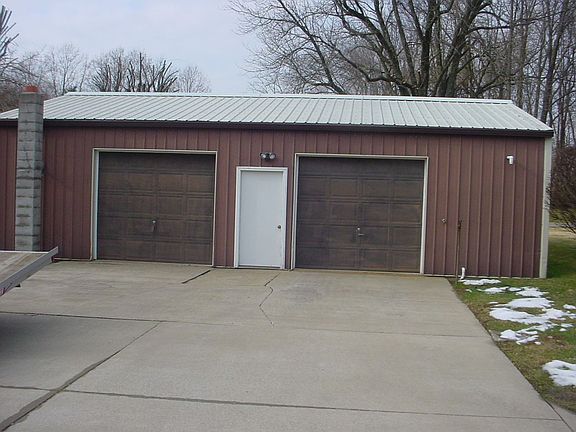 5th image of 307 W Crestview Dr