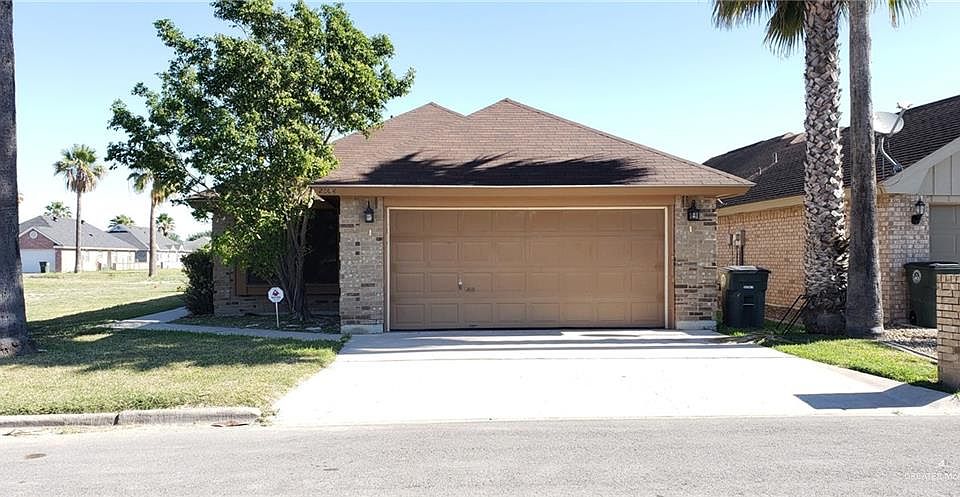 1st image of 2104 Carioca Dr