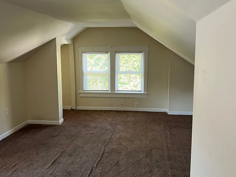 905 Suire Ave #2 — Photo 34